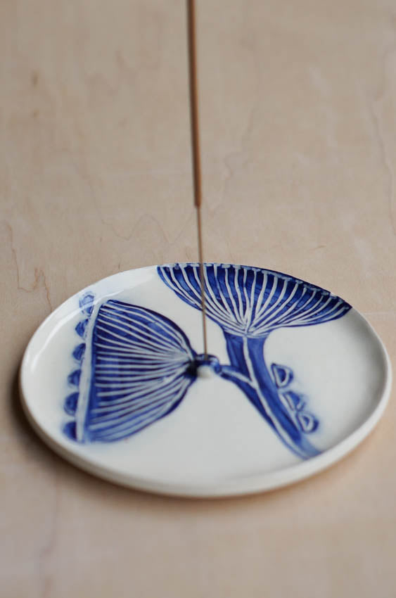 Blue flower incense holder