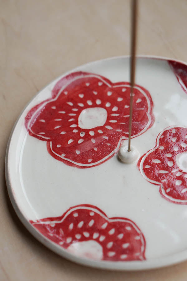 Red flower incense holder