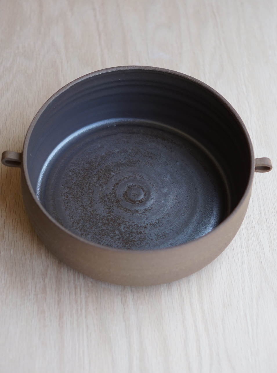 Brown handle bowl