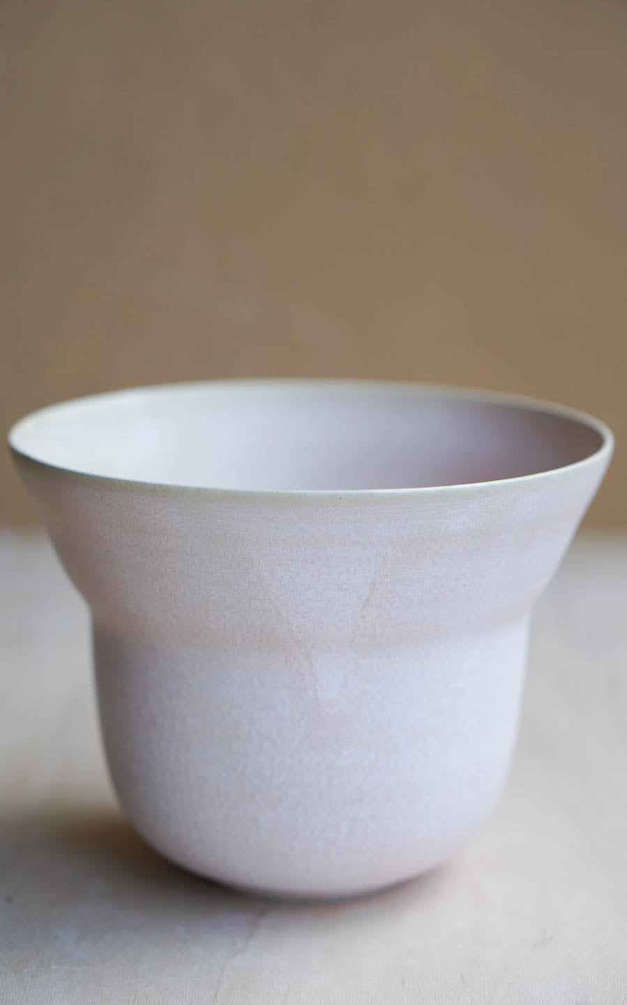 Blushed bowl/vase