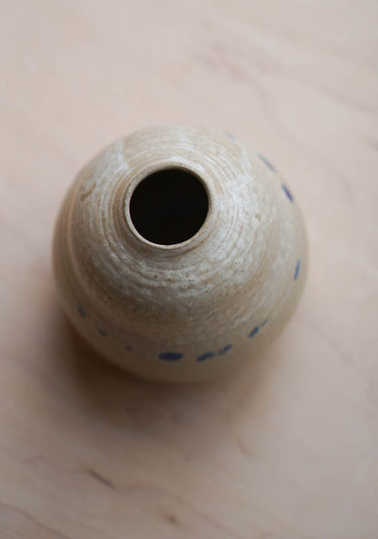 Terra vase