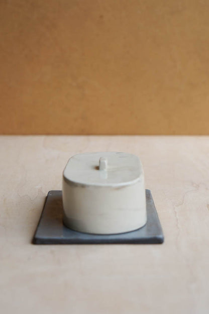 Butter dish