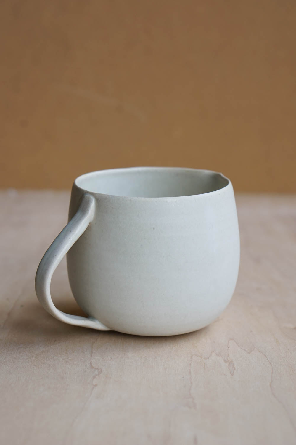 clean & minimal handmade ceramics creamer 