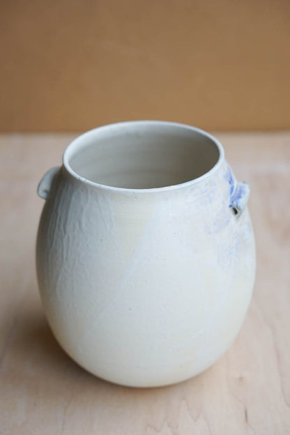 Vase with blue mark #b