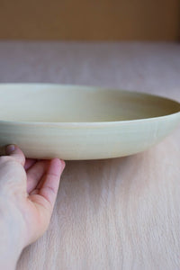 Light yellow serving plate